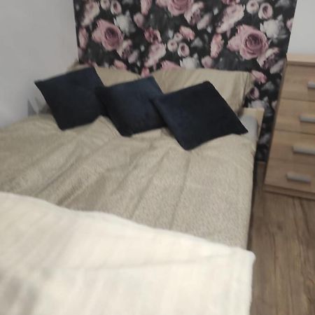 דירות Walbrzych Pilsuckiego News Apartament מראה חיצוני תמונה